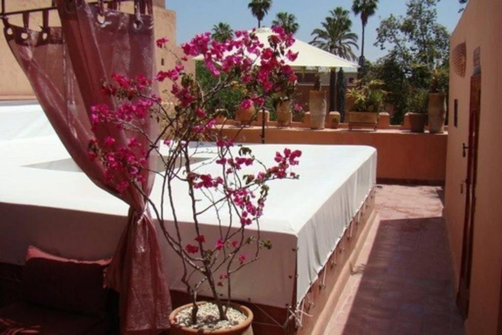 Emplacement N°1 ! Riad Ica Villa Marrakesh Buitenkant foto